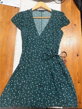 green robbie dress brandy melville Colors 3082 Size 0 Deep Green Short One Shoulder Long Sleeve with Crystal Cuff Cut Out Sequin Cocktail Dress